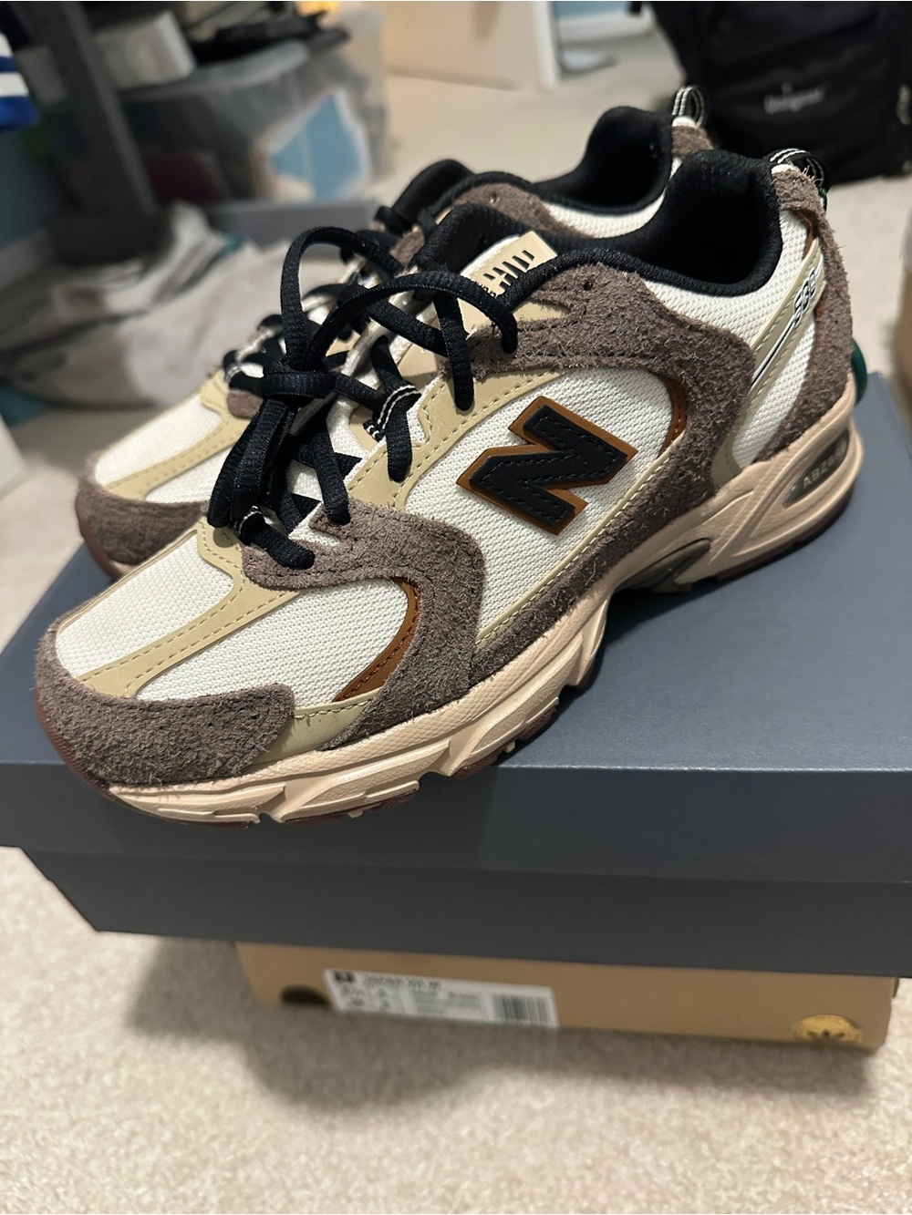 New Balance 530: Suede-Trim